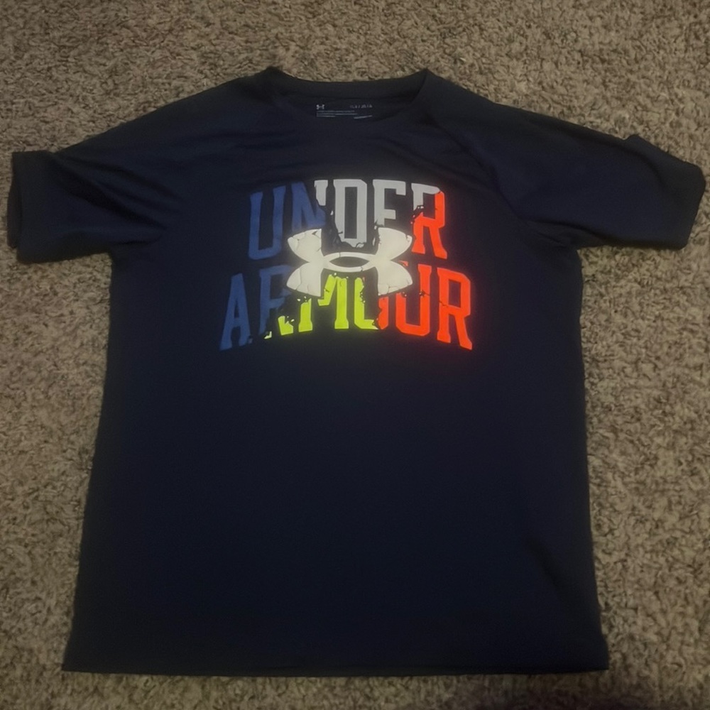 Under armour tee
